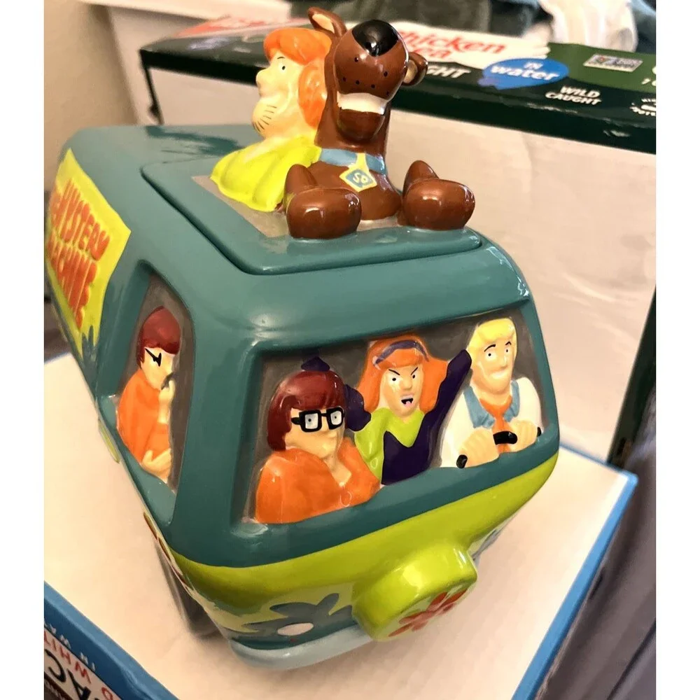 The Mystery Machine SCOOBY DOO Cookie Jar  Hanna-Barbera Warner Brothers. Clean!